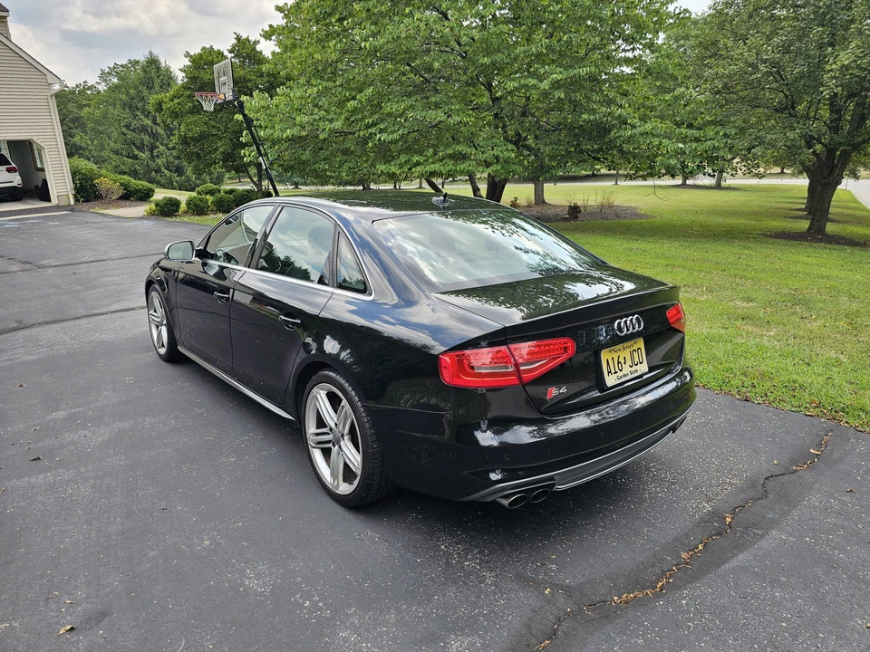 2014 Audi B8 S4 - Image 4 of 31