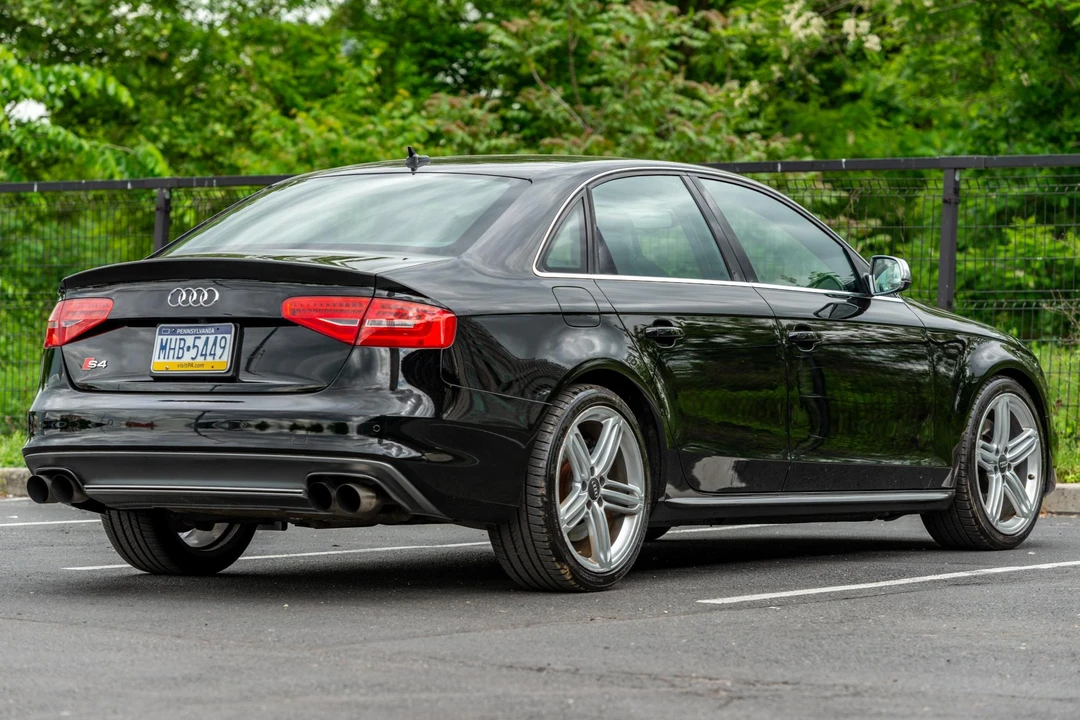 2014 Audi B8 S4 - Image 4 of 31