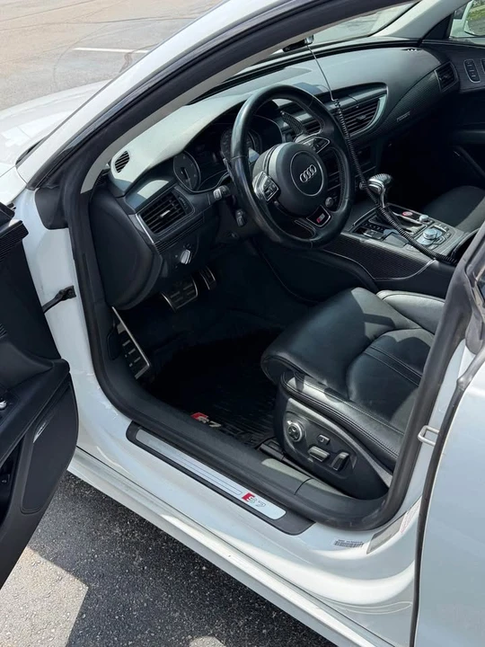 2014 Audi C7 S7 - Image 8 of 10