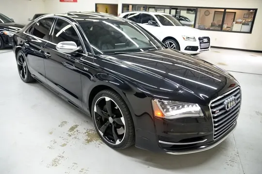 2014 Audi S8 Prestige