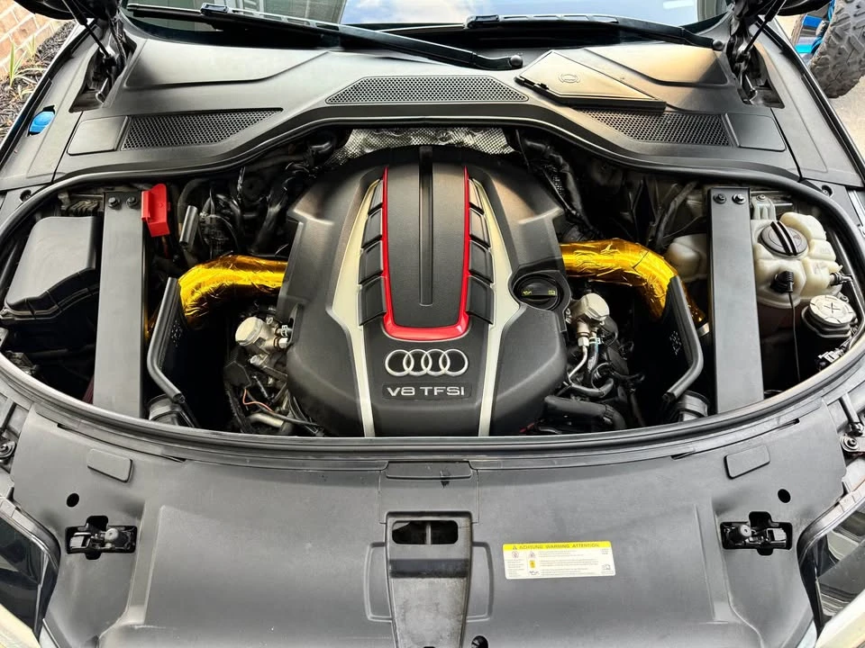 2014 Audi D4 S8 - Image 17 of 20