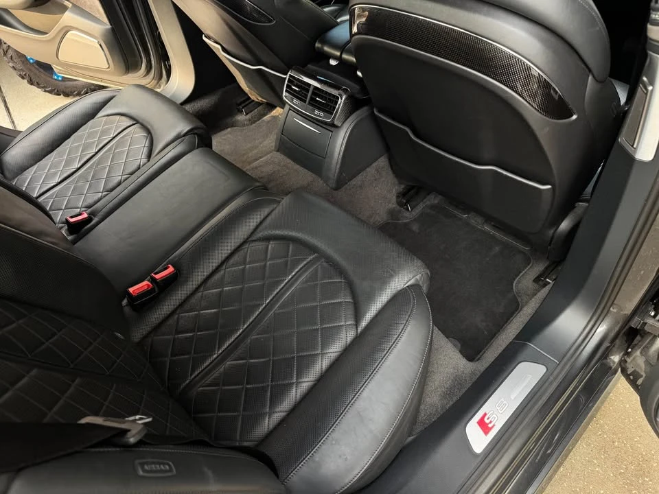 2014 Audi D4 S8 - Image 16 of 20
