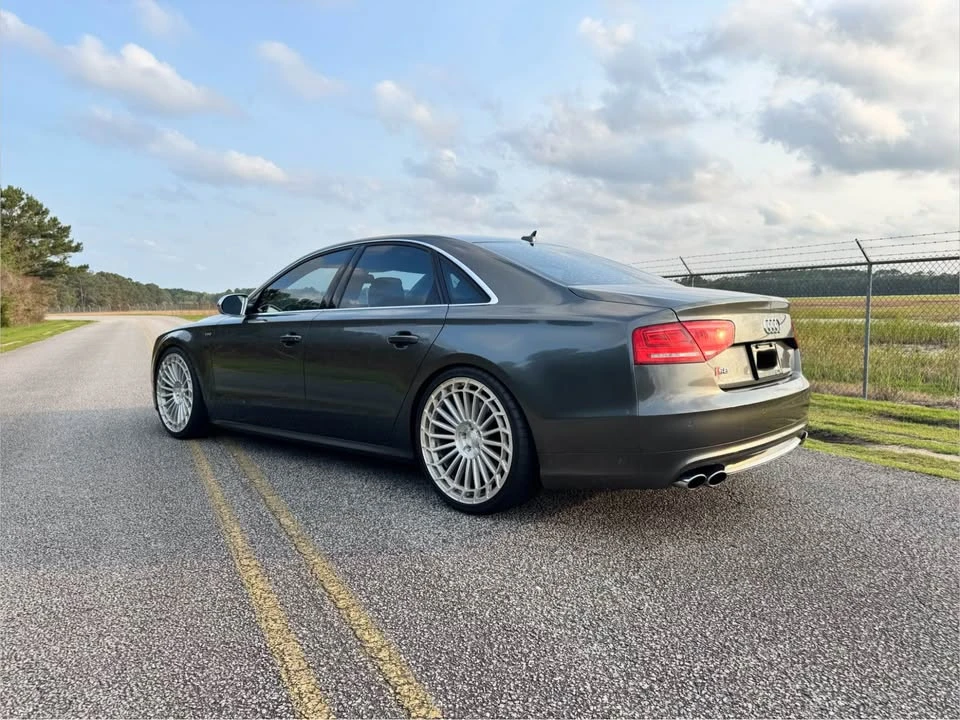 2014 Audi D4 S8 - Image 9 of 20