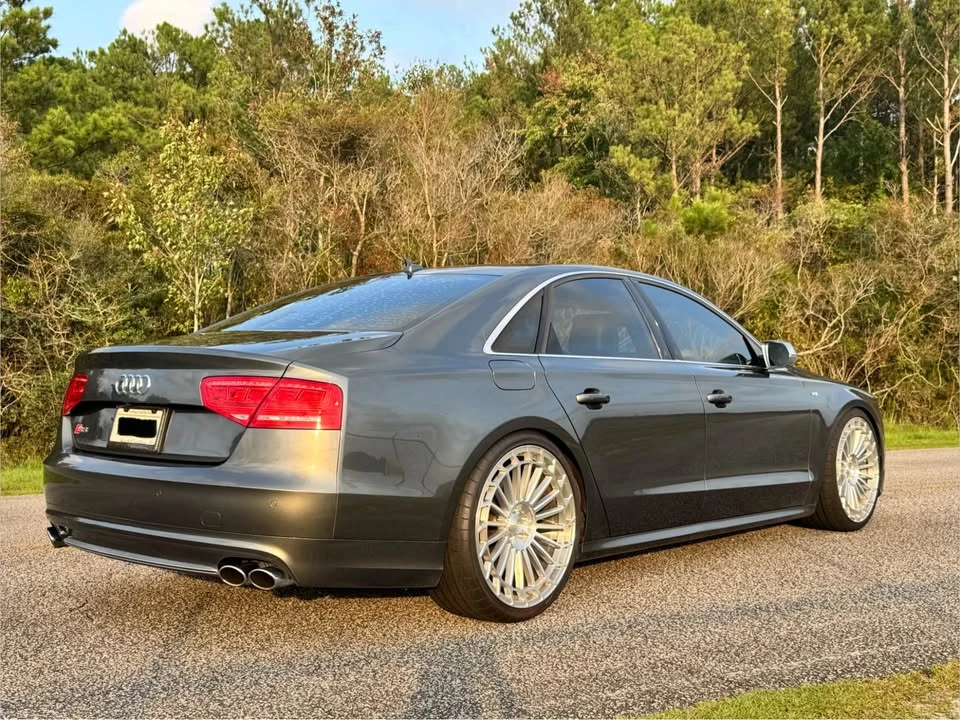 2014 Audi D4 S8 - Image 8 of 20