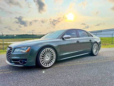 2014 Audi S8 Quattro Sedan 4D