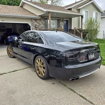 2014 Audi S8