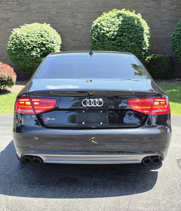 2014 Audi D4 S8 - Image 6 of 17