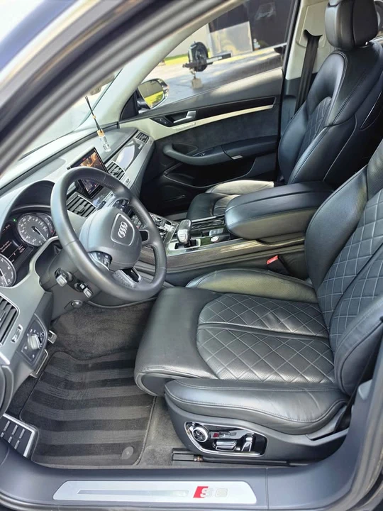 2014 Audi D4 S8 - Image 9 of 17