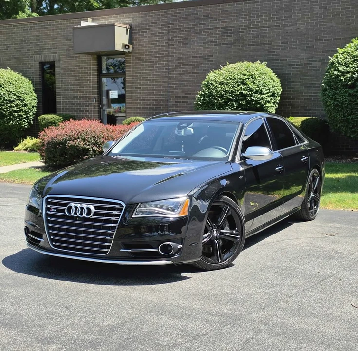 2014 Audi D4 S8 - Image 3 of 17