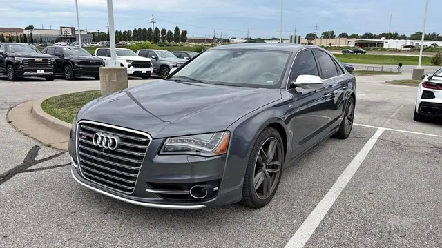 2014 Audi S8 Quattro Sedan 4D