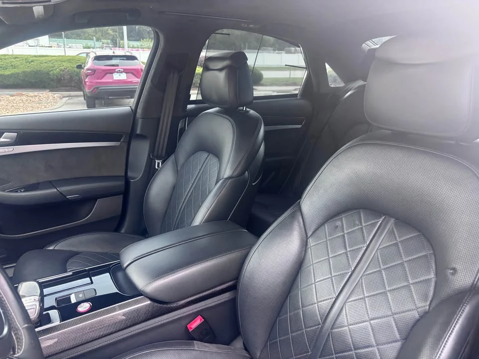 2014 Audi D4 S8 - Image 8 of 18
