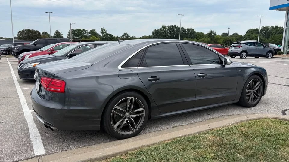 2014 Audi D4 S8 - Image 7 of 12