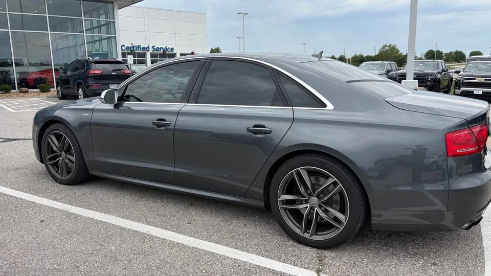 2014 Audi D4 S8 - Image 6 of 12