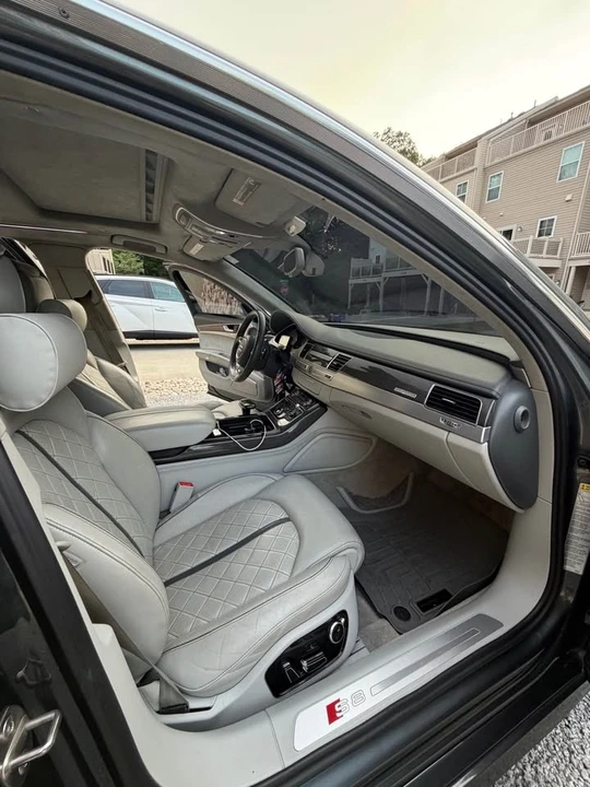 2014 Audi D4 S8 - Image 11 of 20