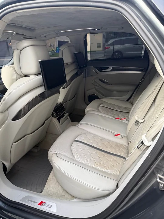 2014 Audi D4 S8 - Image 9 of 20