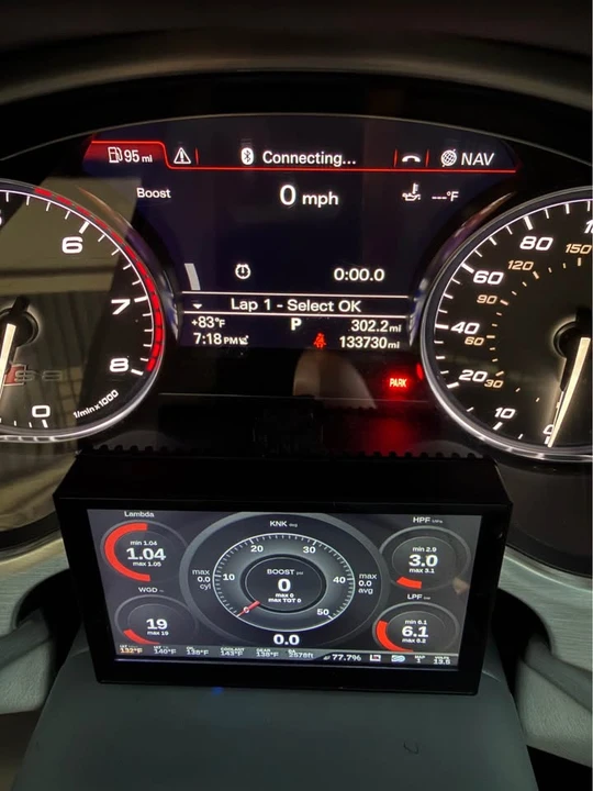 2014 Audi D4 S8 - Image 15 of 20