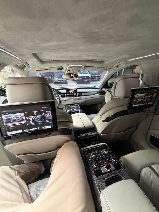 2014 Audi D4 S8 - Image 13 of 20