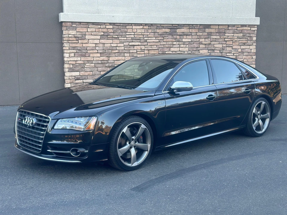 2014 Audi D4 S8 - Image 7 of 31