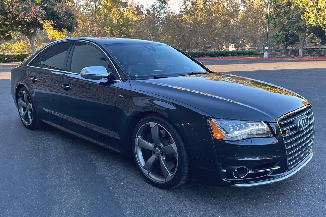 2014 Audi D4 S8 - Image 2 of 31