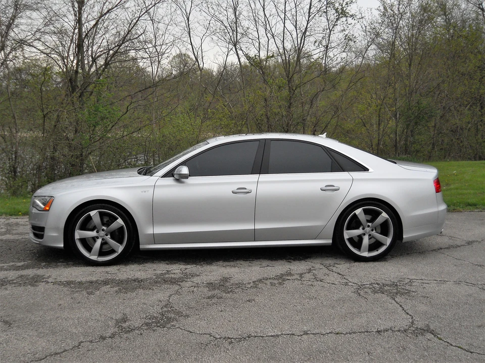 2014 Audi D4 S8 - Image 13 of 31
