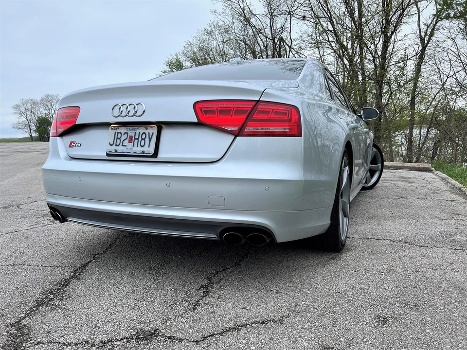 2014 Audi D4 S8 - Image 15 of 31