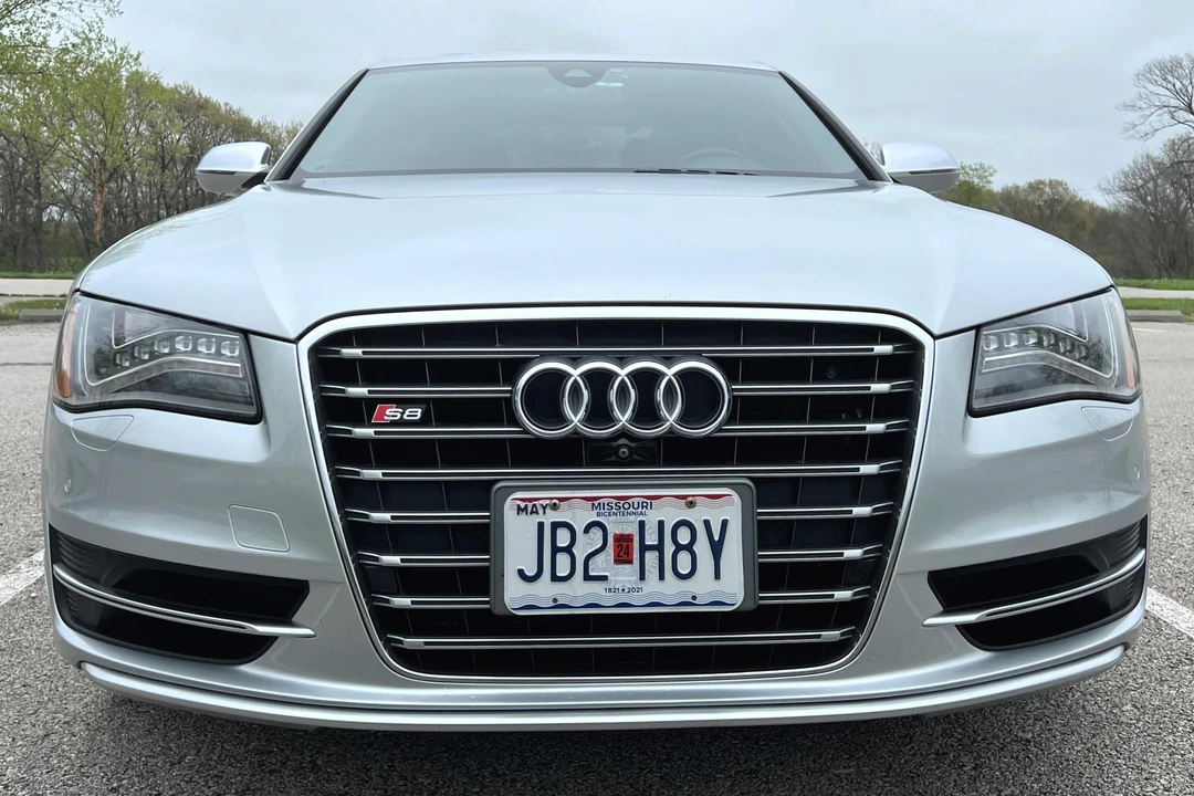 2014 Audi D4 S8 - Image 2 of 31