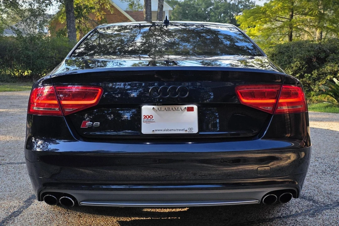 2014 Audi D4 S8 - Image 5 of 31