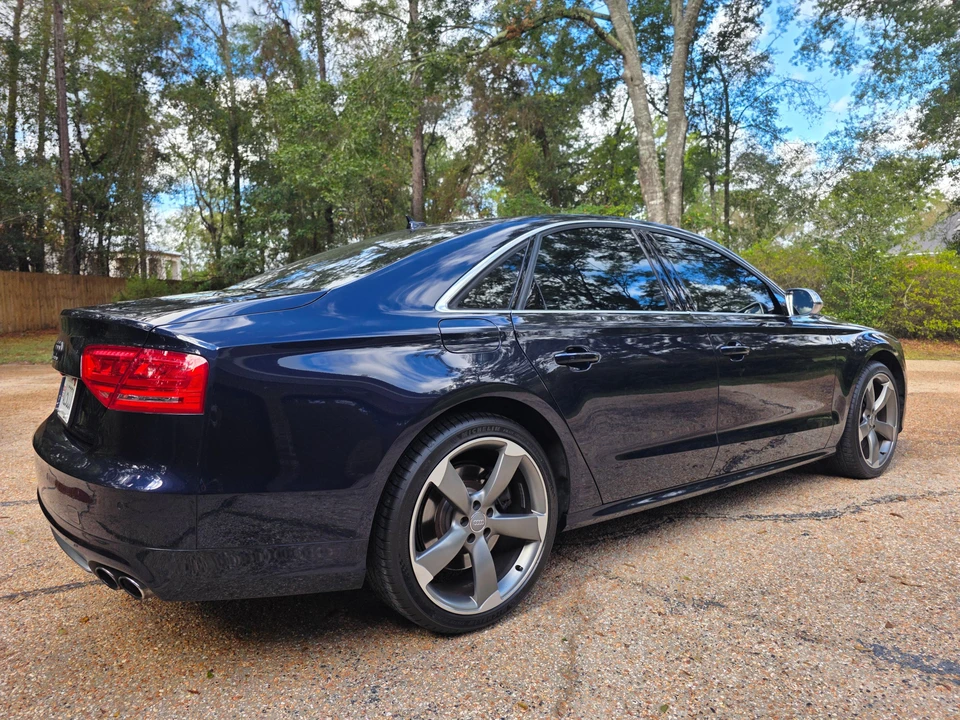 2014 Audi D4 S8 - Image 14 of 31