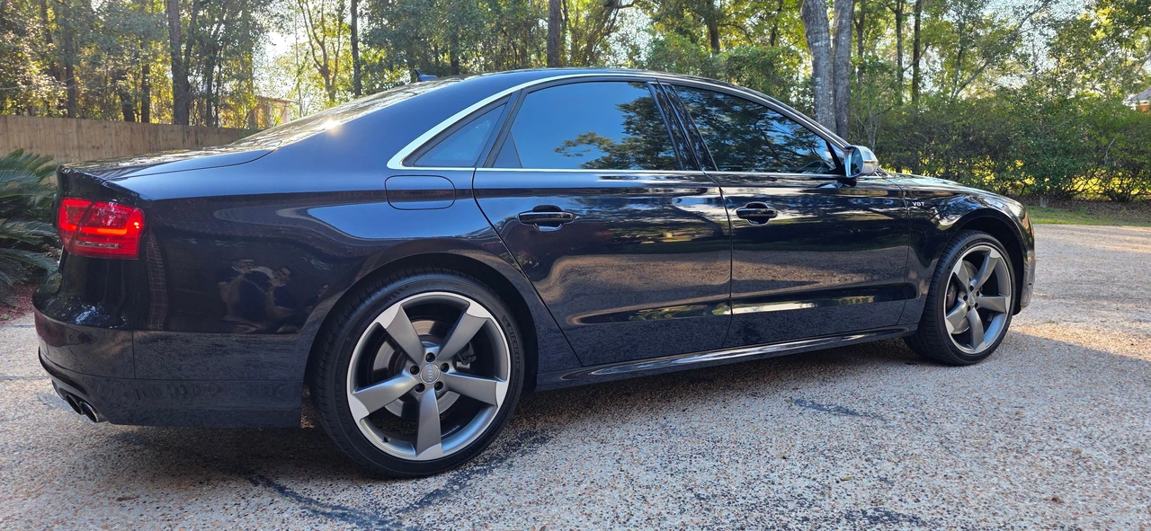 2014 Audi D4 S8 - Image 16 of 31