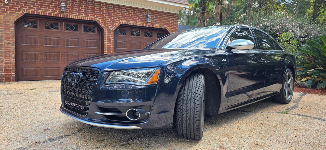 2014 Audi D4 S8 - Image 7 of 31