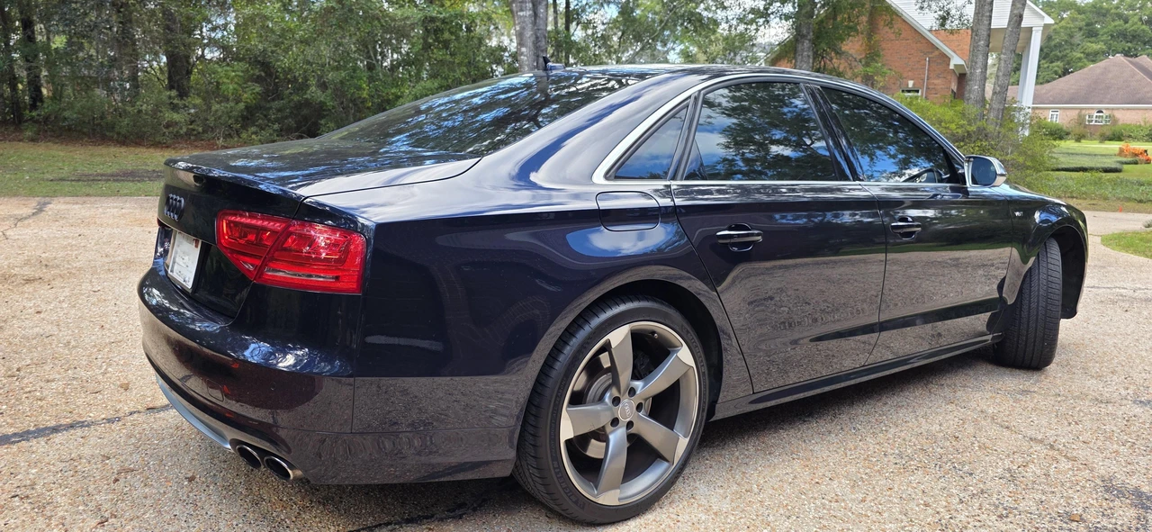 2014 Audi D4 S8 - Image 15 of 31