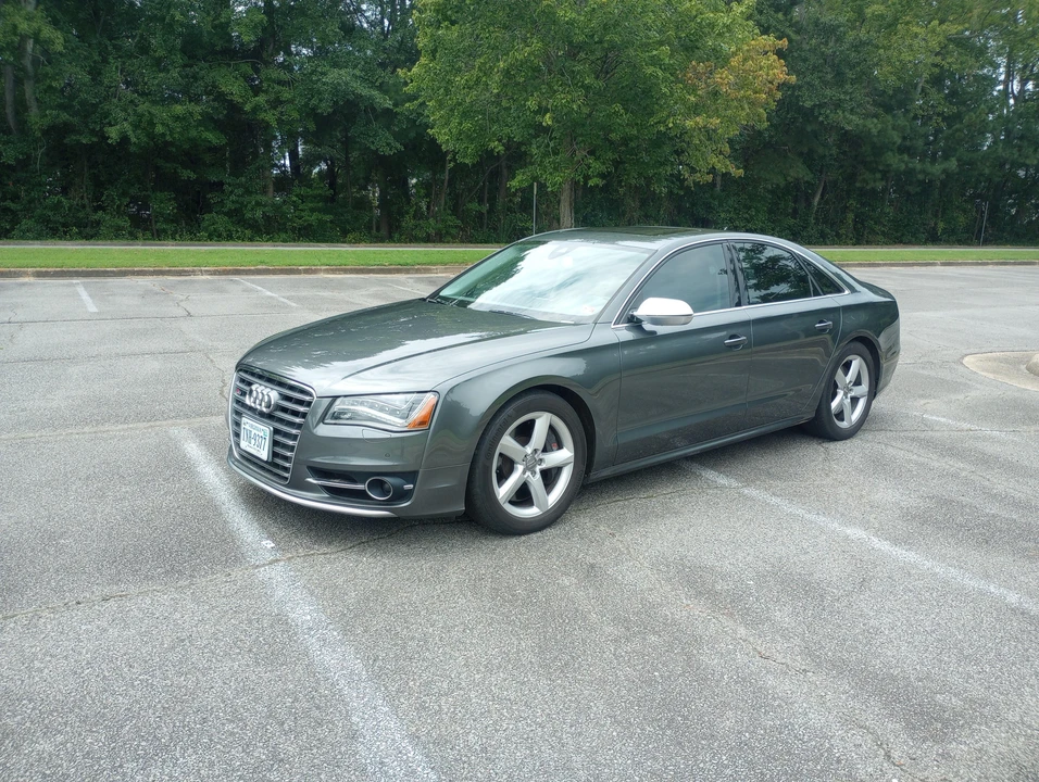 2014 Audi D4 S8 - Image 8 of 31