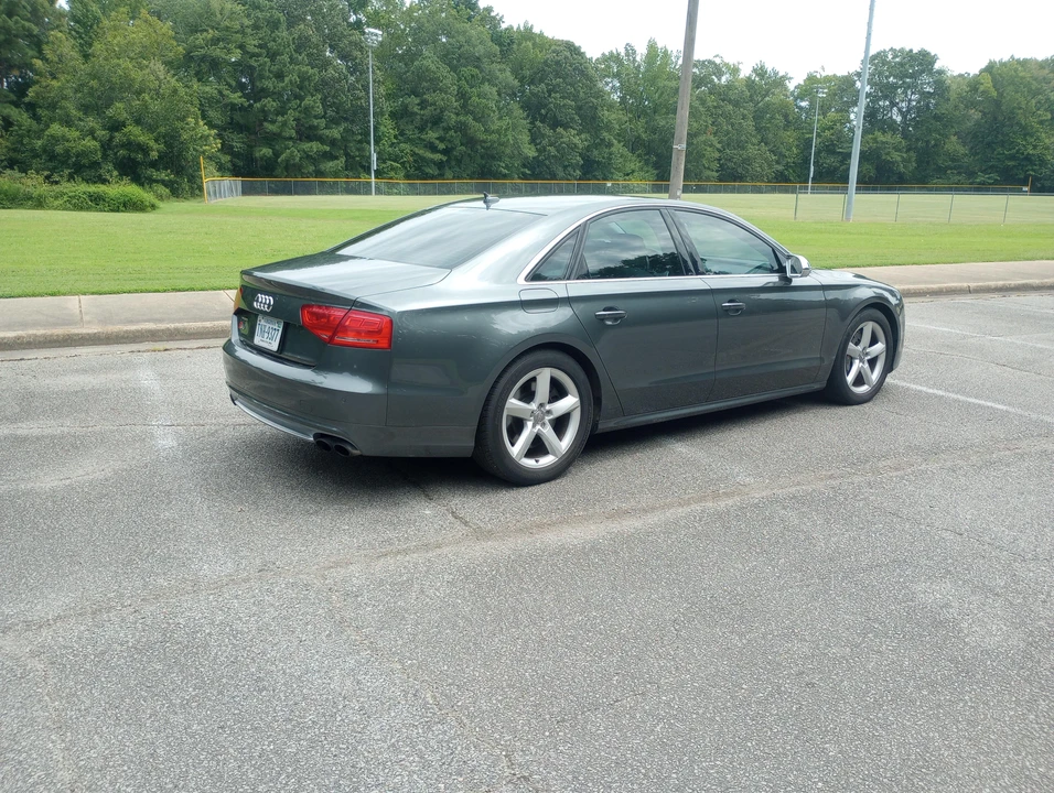 2014 Audi D4 S8 - Image 15 of 31