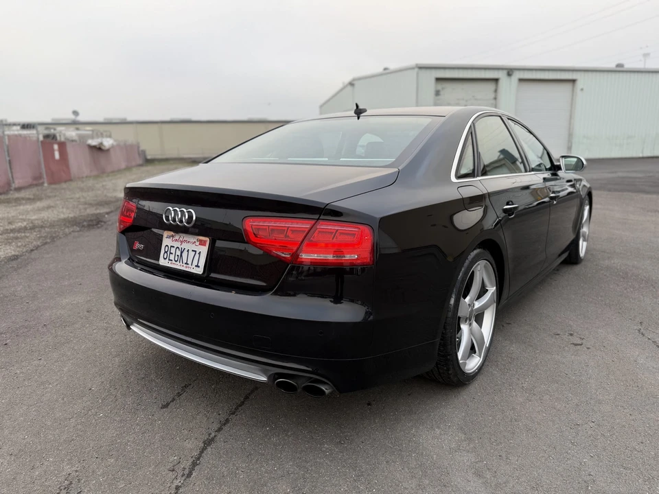 2014 Audi D4 S8 - Image 6 of 31