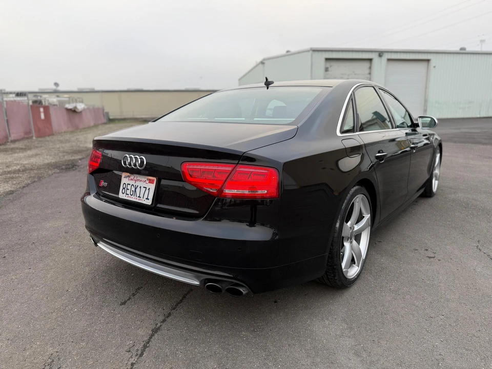 2014 Audi D4 S8 - Image 7 of 31