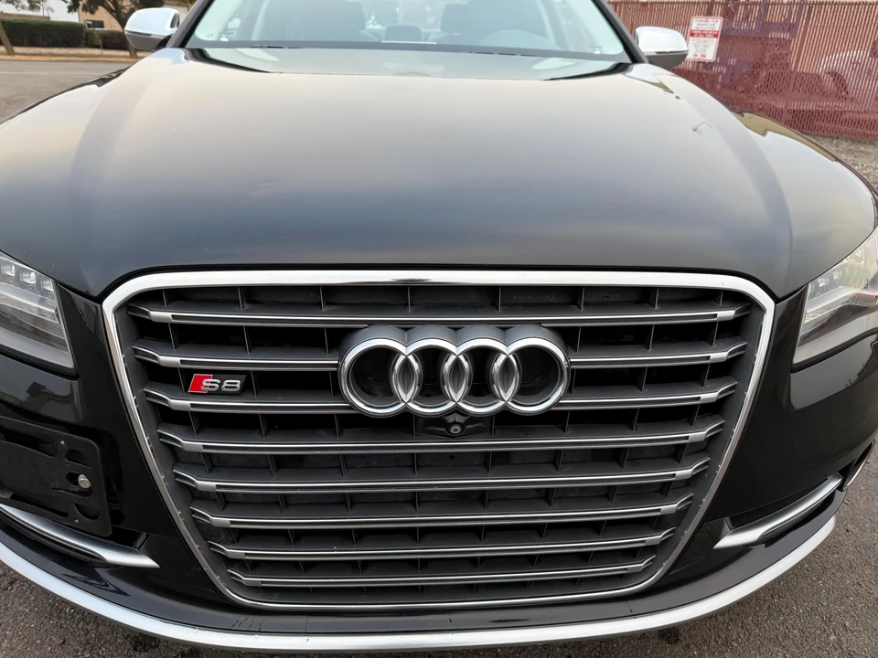 2014 Audi D4 S8 - Image 10 of 31