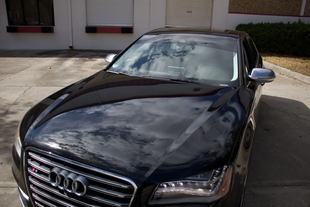 2014 Audi D4 S8 - Image 10 of 31