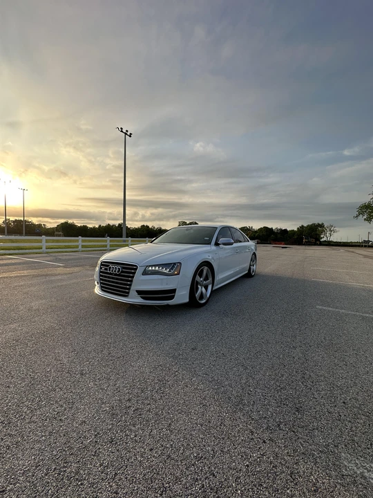 2014 Audi D4 S8 - Image 13 of 31