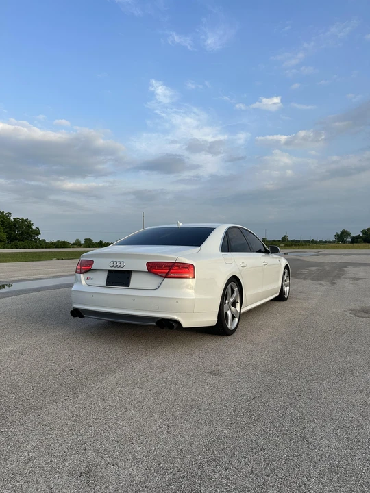 2014 Audi D4 S8 - Image 24 of 31