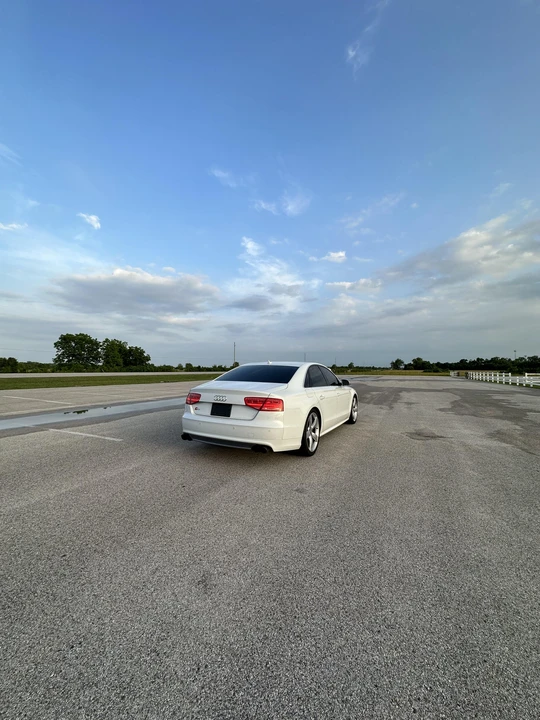 2014 Audi D4 S8 - Image 22 of 31