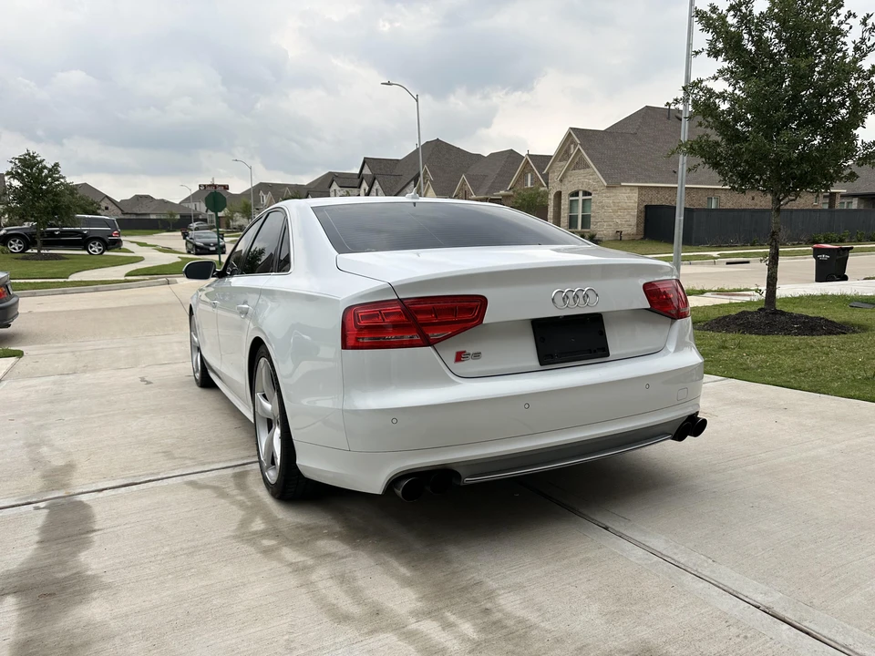 2014 Audi D4 S8 - Image 16 of 31