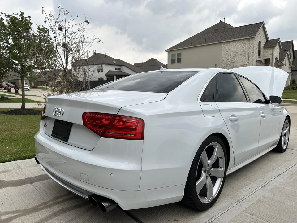 2014 Audi D4 S8 - Image 25 of 31