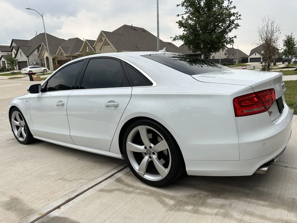 2014 Audi D4 S8 - Image 15 of 31