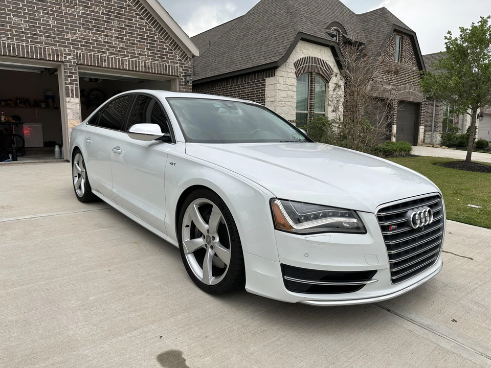 2014 Audi D4 S8 - Image 28 of 31