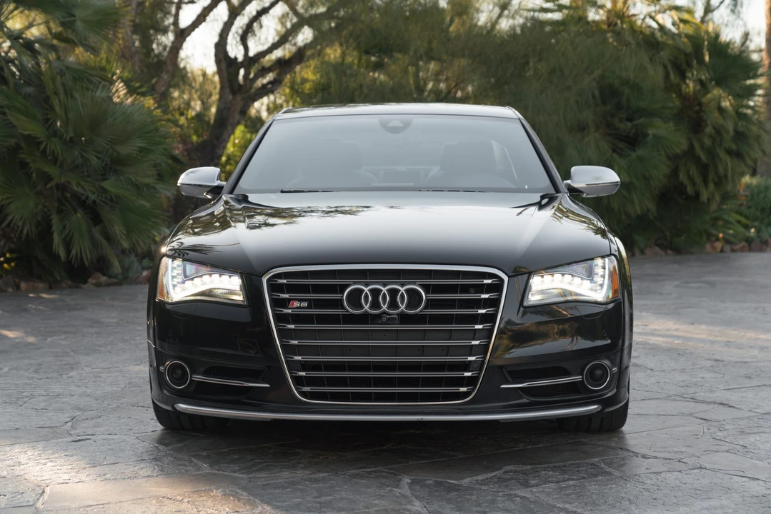 2014 Audi D4 S8 - Image 10 of 31