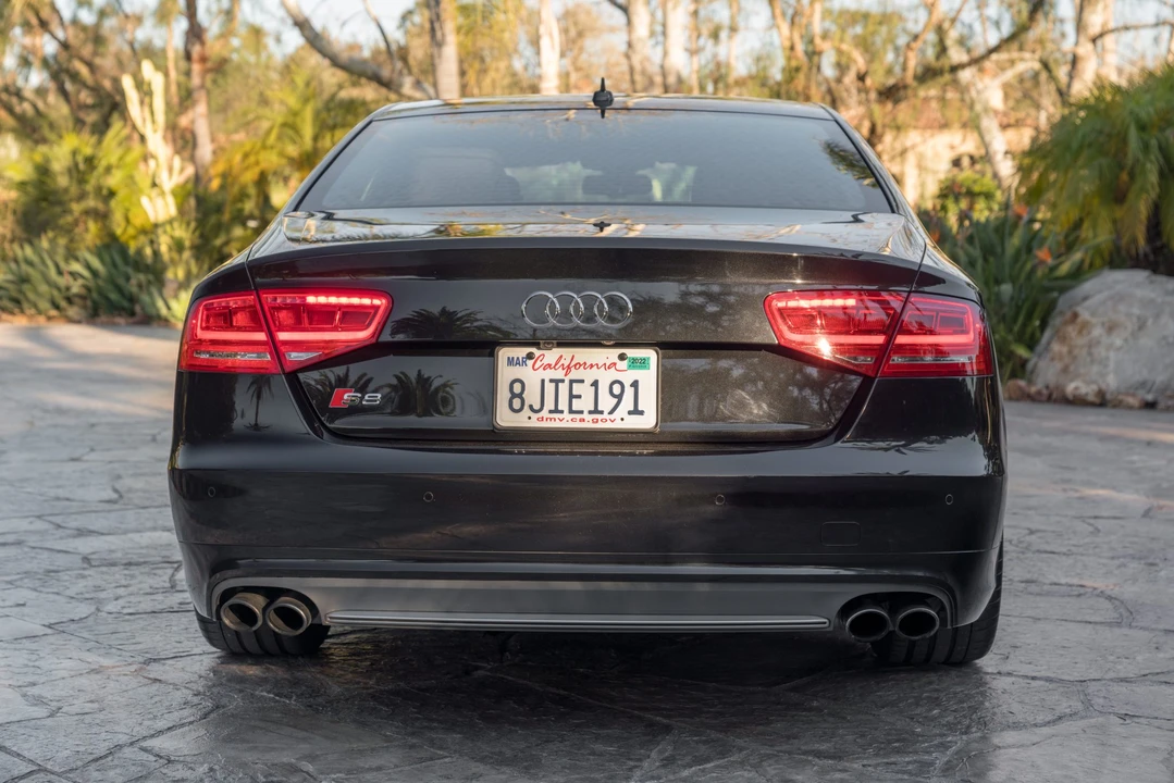 2014 Audi D4 S8 - Image 11 of 31