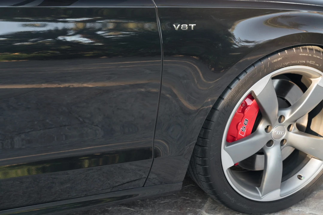 2014 Audi D4 S8 - Image 15 of 31