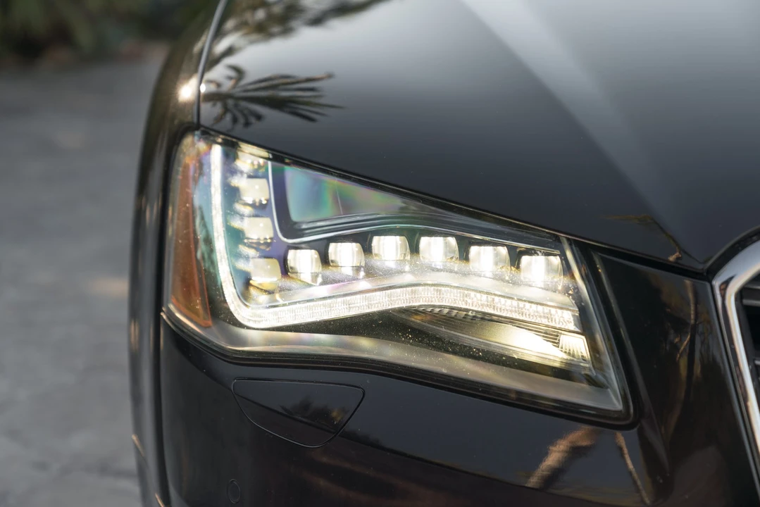 2014 Audi D4 S8 - Image 24 of 31