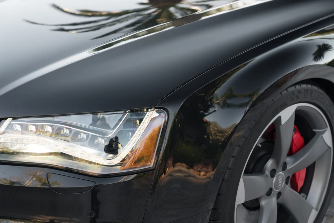 2014 Audi D4 S8 - Image 17 of 31