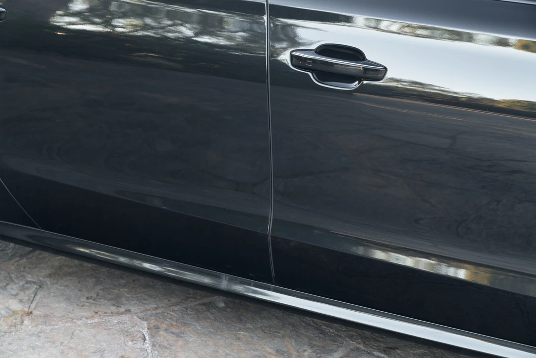 2014 Audi D4 S8 - Image 14 of 31